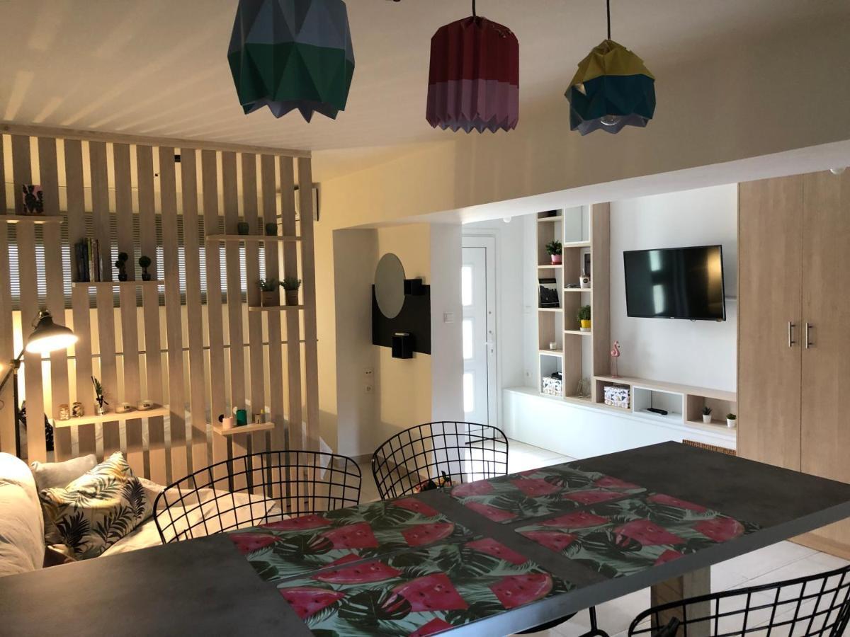 Orfeas Suite Néa Péramos Eksteriør billede